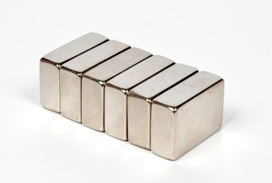 N35-N48 Sintered NdFeB Magnets Custom Neodymium Rare Earth Magnets