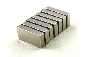 N42 Permanent Sintered NdFeB Magnets Epoxy Coating Size Customized