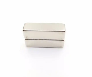 N45 Sintered NdFeB Magnets Customized Shape Permanent Neodymium Magnet