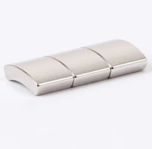 N40H-N48H Strongest Rare Earth Magnets , Generator Arc Segment Neodymium Magnets