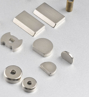 N30-N54 Strong Rare Earth Magnet , Sintered Nd Fe B Magnets With Strong Pull Force