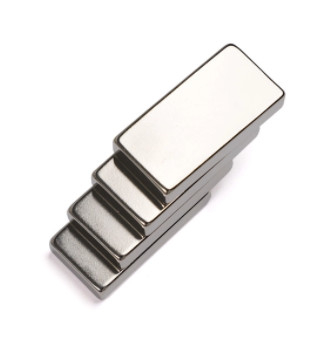 Neodymium Rare Earth Block Magnets , Powerful Permanent Magnets N52