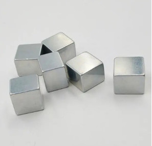 NdFeB Rare Earth Metal Magnets N35-N52 Strong Magnet Block For Speakers / Receivers